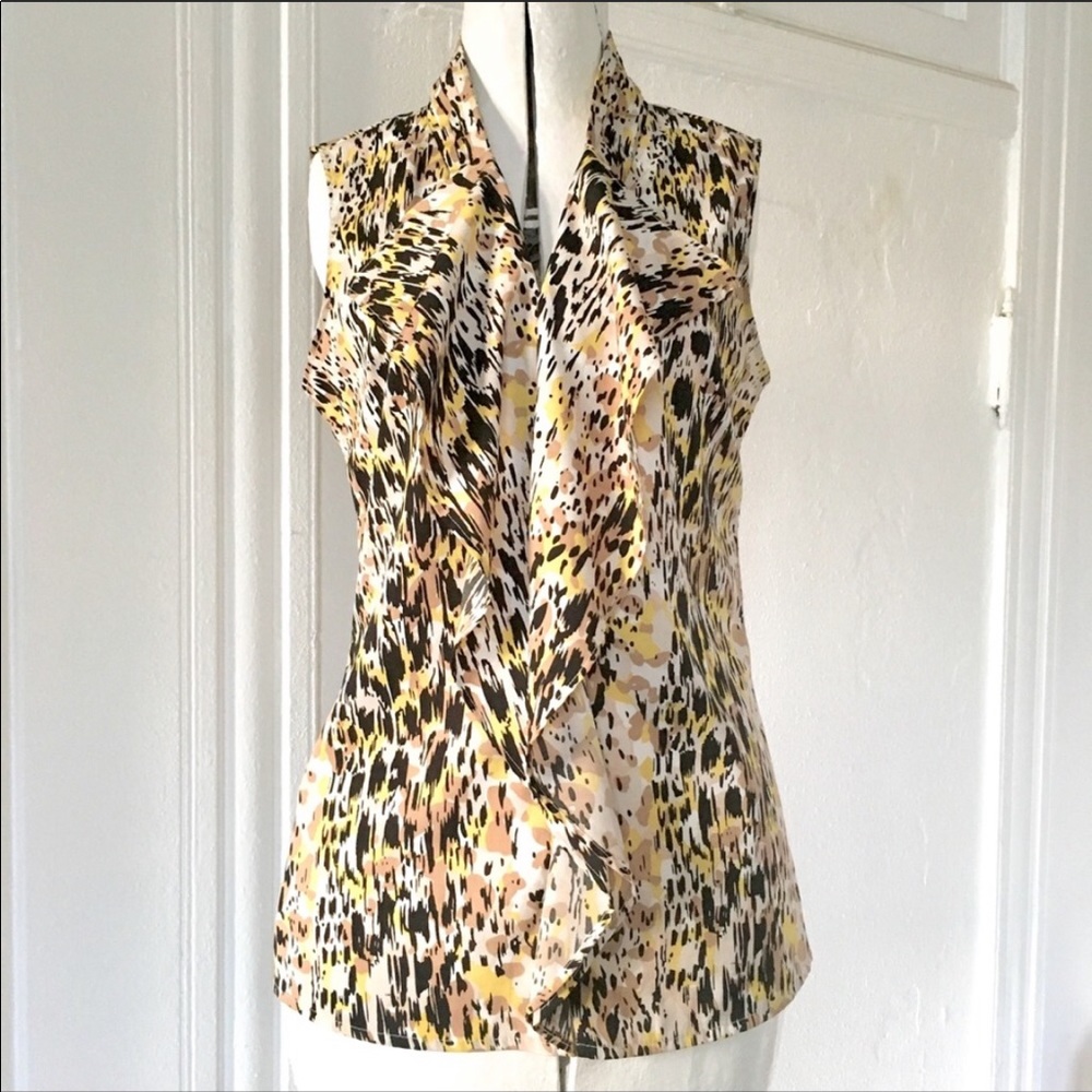 BANANA REPUBLIC Ruffle front sleeveless top small